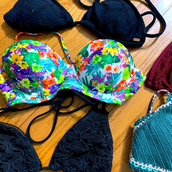 Bundle of six small bikini tops! - Picture 4 of 4